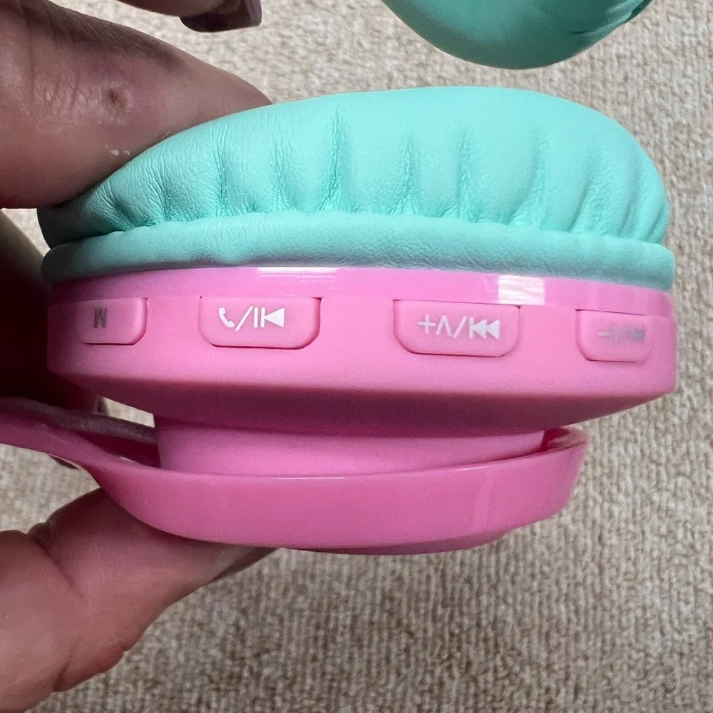 Riwbox CT-7 Cat Ear Kids Headphones Pink & Green Bluetooth LED Light Foldable